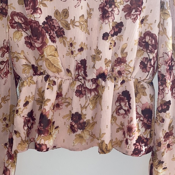 Express women’s deep v faux wrap long sleeve blouse, size small.  100% polyester - Picture 9 of 10